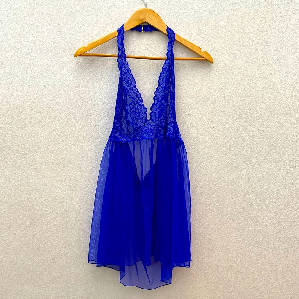 VINTAGE Y2K VICTORIA’S SECRET blue lace lingerie slip